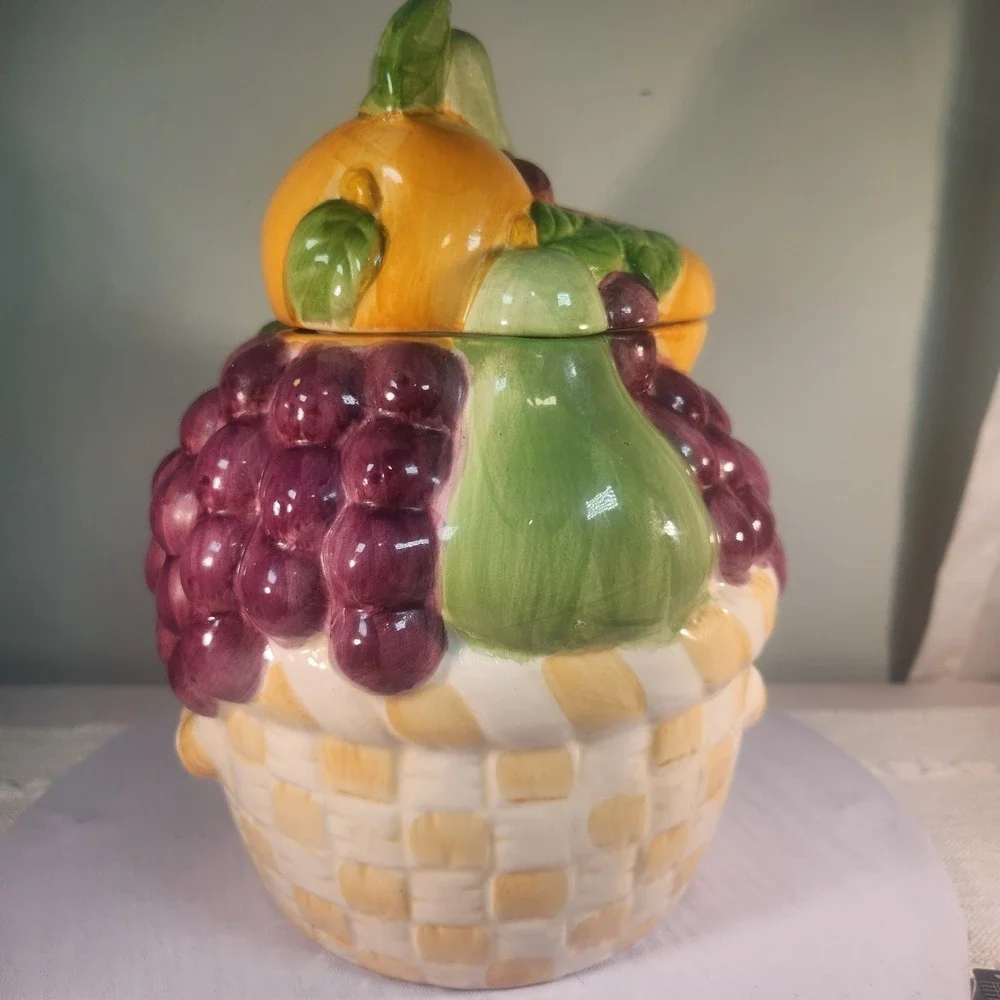 Vintage Cookie Jar Fruit In A Basket 10